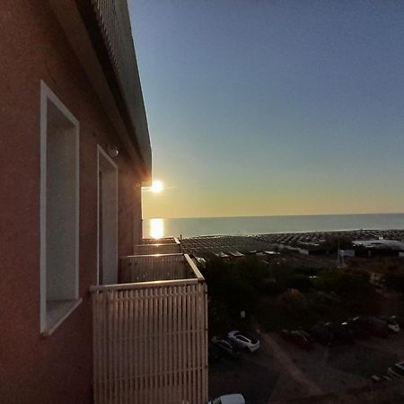Hotel Delfino Milano Marittima Dış mekan fotoğraf