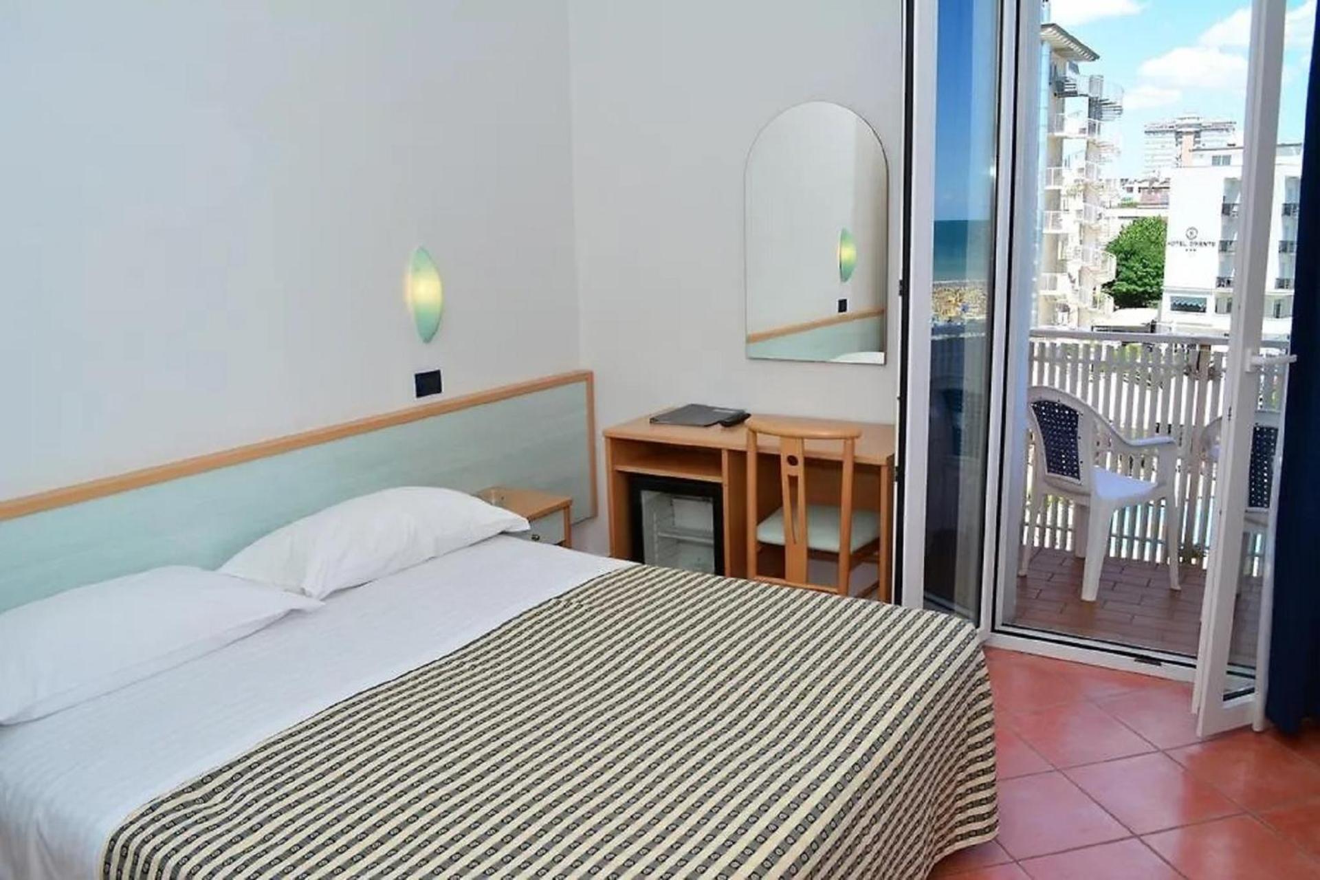 Hotel Delfino Milano Marittima Dış mekan fotoğraf