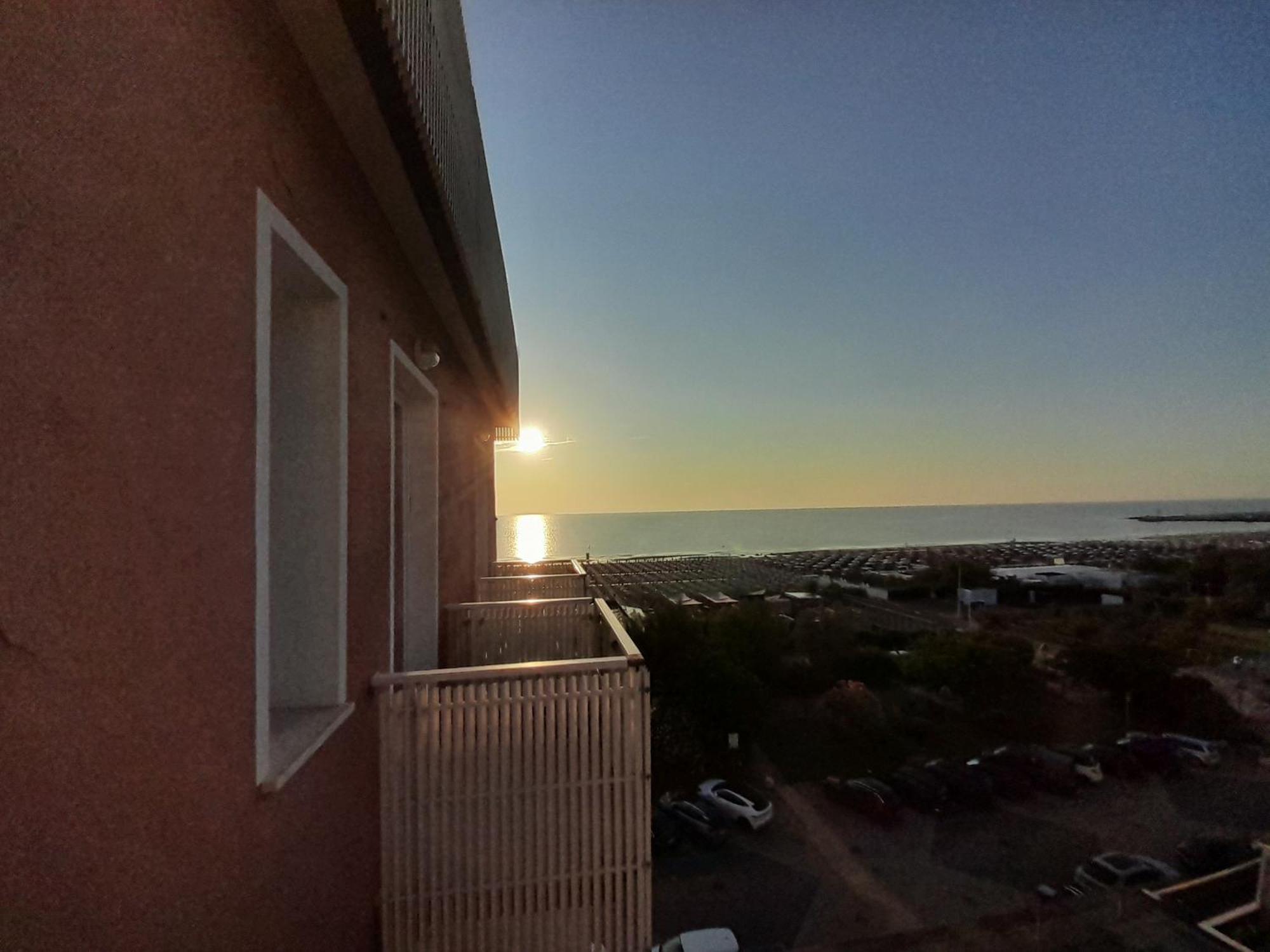 Hotel Delfino Milano Marittima Dış mekan fotoğraf