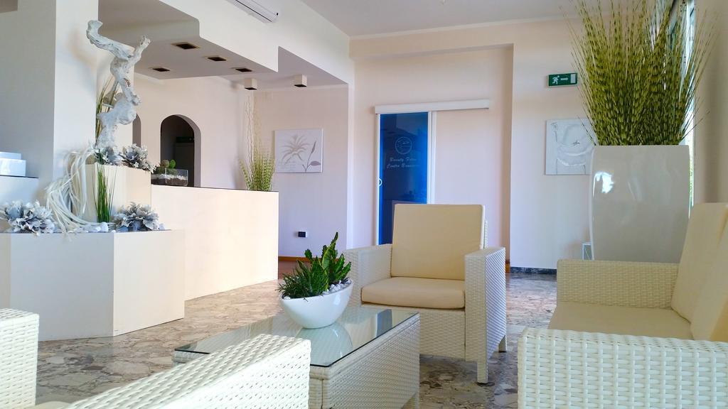 Hotel Delfino Milano Marittima Dış mekan fotoğraf