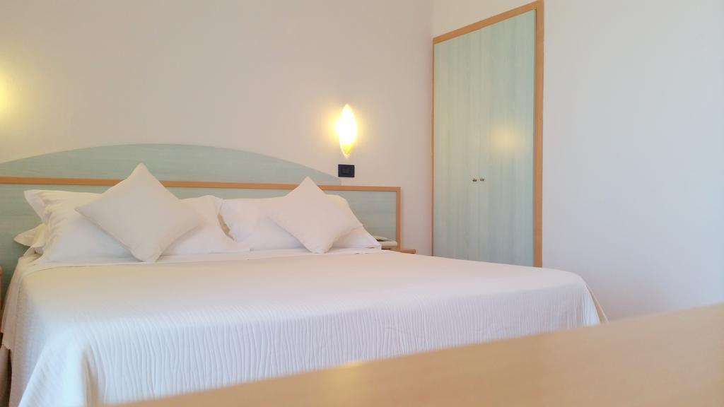 Hotel Delfino Milano Marittima Dış mekan fotoğraf